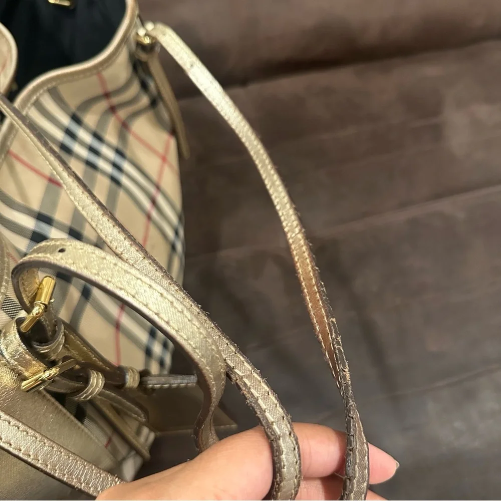 💯 Authentic RARE Burberry Canterbury Horseferry Check Tote Gold Purse Handbag - Picture 17 of 17